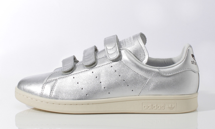 アディダス オリジナルス (Adidas Originals) × ニゴ (NIGO)、スタンスミス コンフォート (STAN SMITH CF)が発売中！