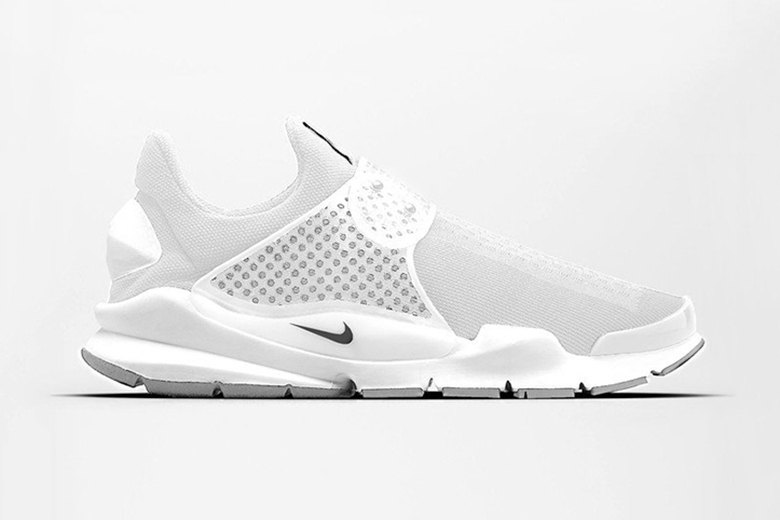 オールホワイトのナイキラボ ソックダート トリプルホワイト (NIKELAB SOCK DART SP TRIPLE WHITE)