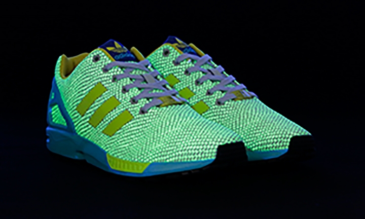 蛇柄が闇夜で光る！オリジナルス ゼットエックスフラックス スネーク グロー/カントリー (adidas Originals ZX FLUX SNAKE GID/CTRY) [S31576] [S31577]