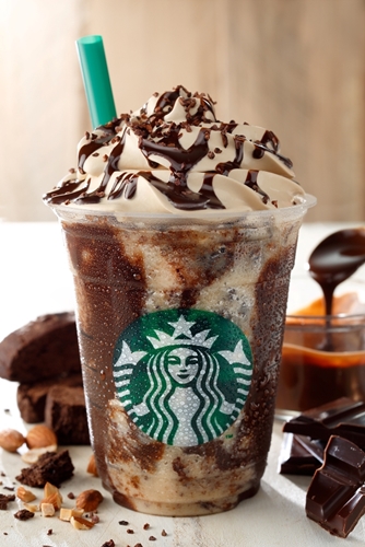 【本日7/14まで】スタバ (STARBUCKS)、 ひんやりとろけ口いっぱいに広がるチョコレートづくし「チョコレート クランチ フラペチーノ」！