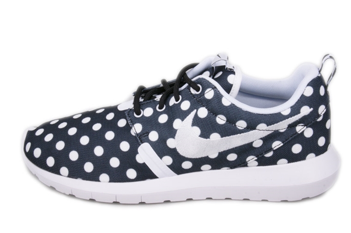 6/13発売！ナイキ ローシ NM QS (NIKE ROSHE NM QS) [810857-001,106,300,700]