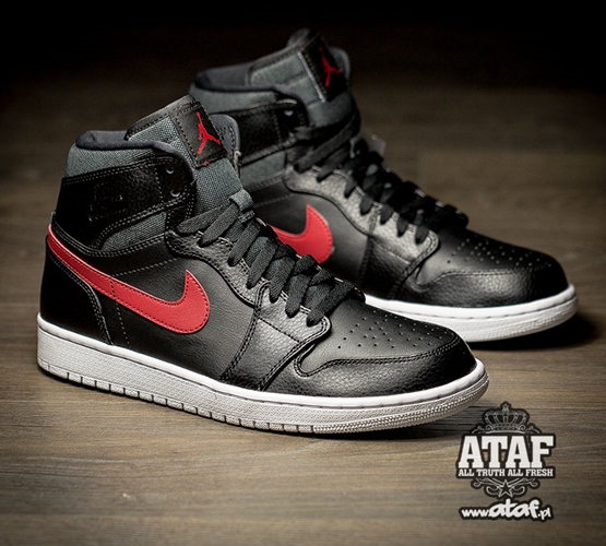 【速報】ナイキ エアジョーダン 1 レトロ ハイ レア エア ブレッド (NIKE AIR JORDAN 1 RETRO HIGH RARE AIR BRED) [332550-012]