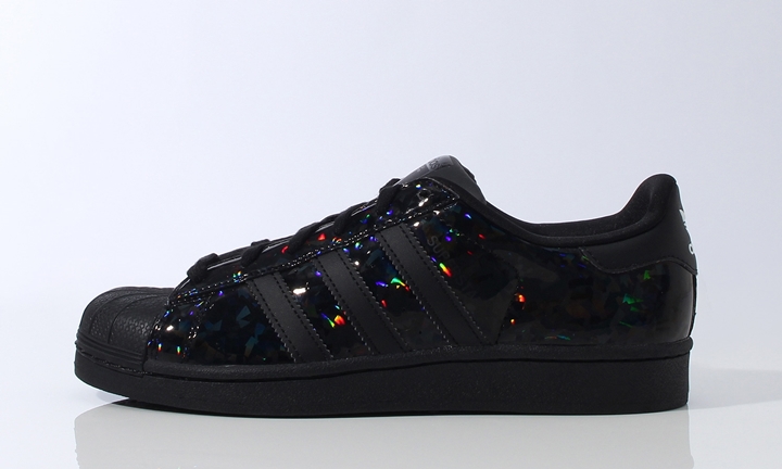 ホログラムでキラキラしたアッパーに！アディダス オリジナルス スーパースター ウイメンズ (adidas Originals SUPERSTAR W) [B35436]