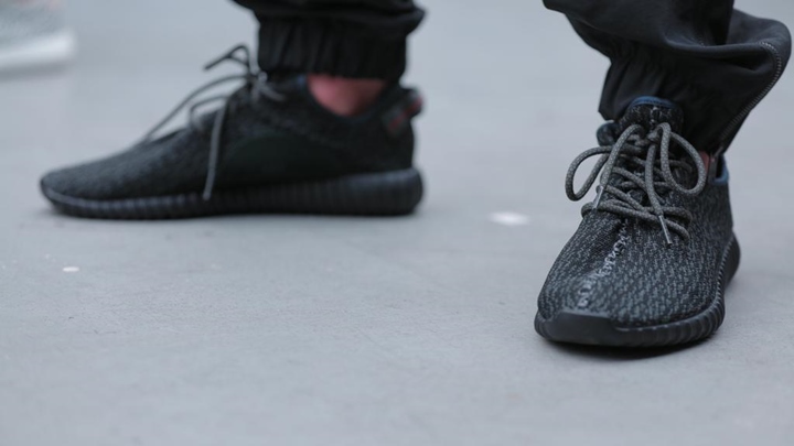 【国内取扱店発表】全世界8/22発売！YEEZY 350 BOOST LOW BLACK！(アディダス × カニエ ウェスト イージー ブースト adidas Kanye West)