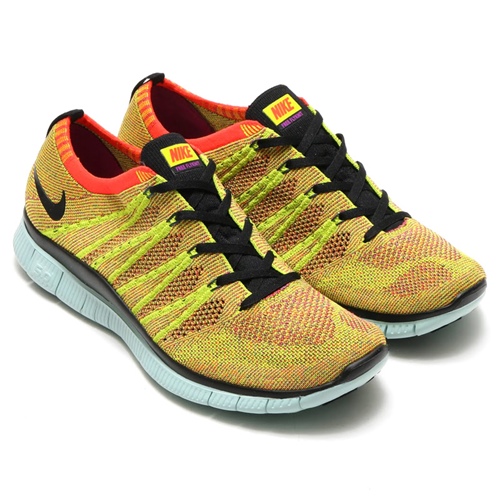 2015年 ホリデーモデル！ナイキ フリー フライニット NSW ブライト クリムゾン (NIKE FREE FLYKNIT NSW BRIGHT CRIMSON 2015 HOLIDAY) [599459-604]