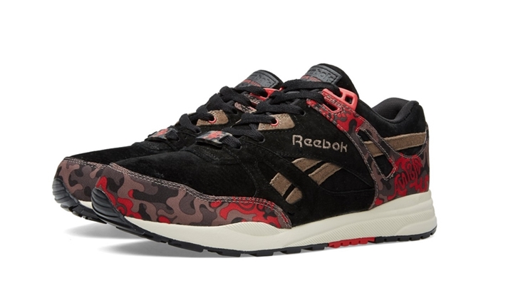 海外11/7発売！カシーナ × リーボック クラシック ベンチレーター (KASINA REEBOK CLASSIC VENTILATOR CNT)