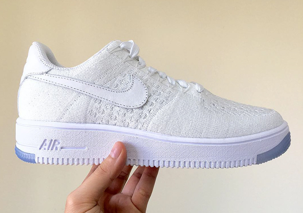 nike air force 1 flyknit low white