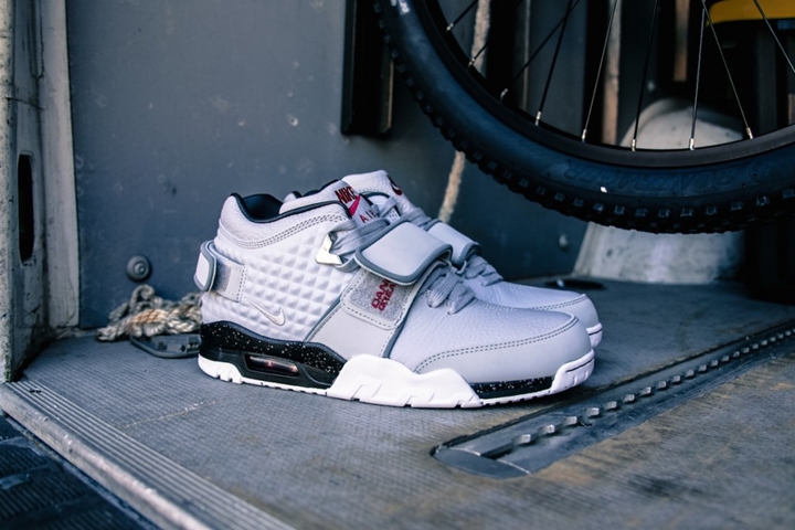 12/11発売予定！ナイキ エア トレーナー ビクター クルーズ ウルフグレー (NIKE AIR TRAINER V CRUZ QS WOLF GREY) [777535-001]