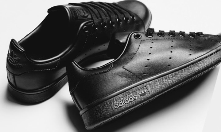 オールブラックのアディダス オリジナルス スタンスミスが海外展開！ (adidas Originals STAN SMITH Black)