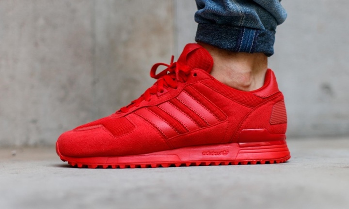 海外展開！トリプルレッドのアディダス オリジナルス ZX 700 (adidas Originals ZX 700 Triple Red) [S79188]