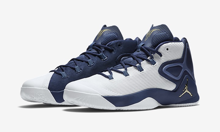 NYヤンキース カラーをモチーフにしたナイキ ジョーダン メロ M12 (NIKE JORDAN MELO M12 New York Yankees) [827176-194]