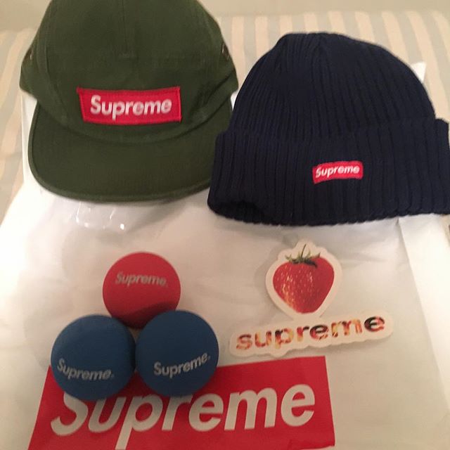 シュプリーム (SUPREME) 2016 SPRING/SUMMER立ち上げ！ノベルティは「ボール(ball)」？