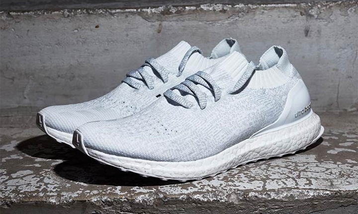 オールホワイトのアディダス ウルトラ ブースト (adiads ULTRA BOOST All White) - Fullress