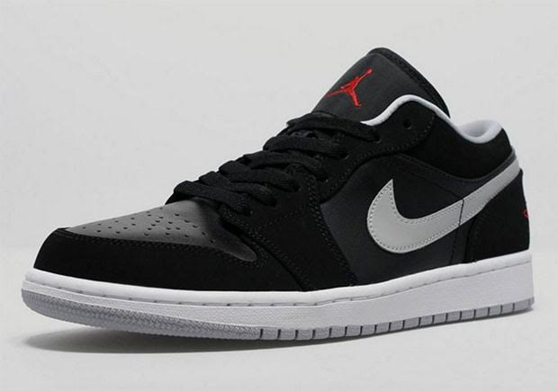 海外展開！ナイキ エア ジョーダン 1 ロー ブラック/ユニバーシティ レッド (NIKE AIR JORDAN 1 LOW Black/University Red) [553558-032]