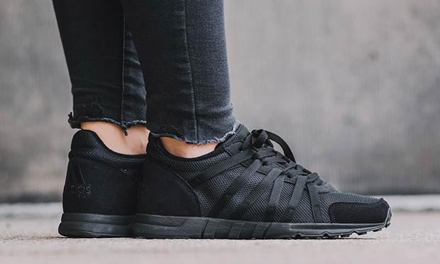 海外展開！トリプルブラックのadidas Originals EQT Racing 93 “Triple Black” (アディダス オリジナルス エキップメント レーシング 93) [S79116]