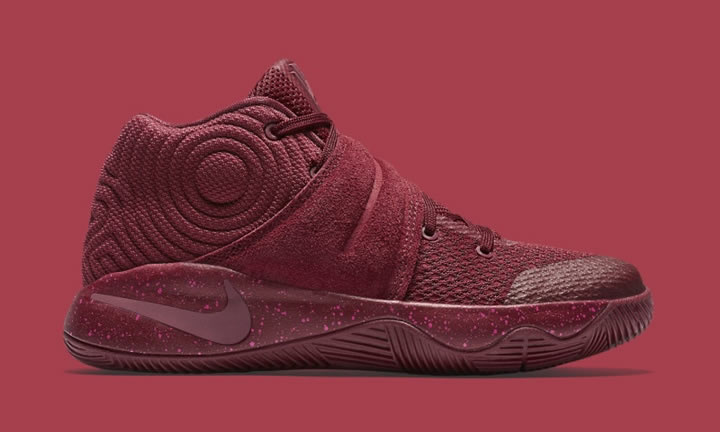 トリプルレッドのナイキ カイリー 2 “チームレッド”が海外4/27から展開！ (NIKE KYRIE II “Team Red”) [820537-600]