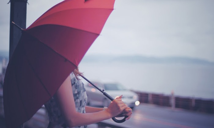 梅雨時期にしたいスニーカーへの湿気対策グッツまとめ！