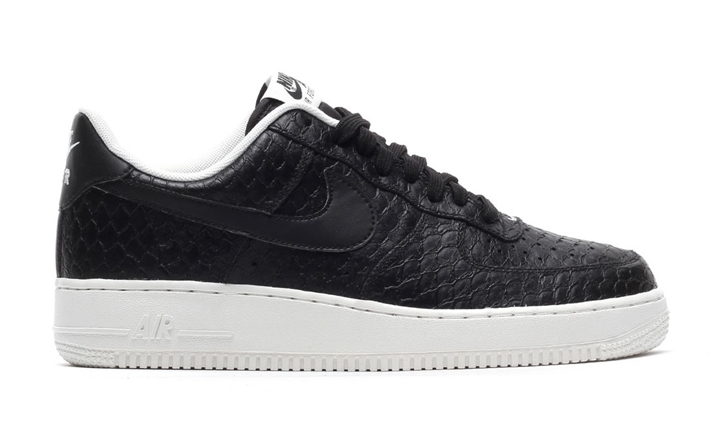 試着のみ 28.5㌢2015NIKEAIR FORCE 1 07 LV8 クロコ718152-103