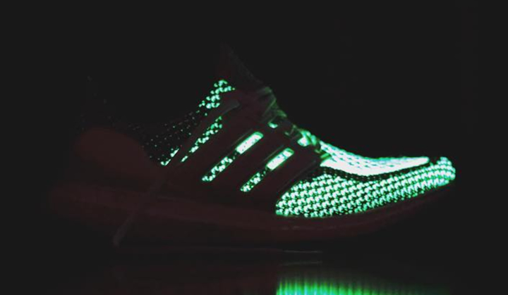 暗闇で光るアディダス ウルトラ ブースト “グロー イン ザ ダーク” (adidas ULTRA BOOST “Glow in the Dark GID”)