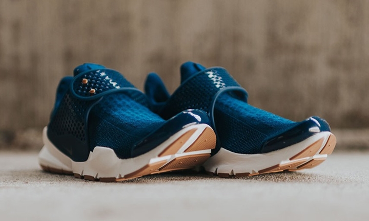 ガムソールのナイキ ウィメンズ ソック ダート "コースタル ブルー/オブシディアン" (NIKE WMNS SOCK DART "Coastal Blue/Obsidian") [848475-400]