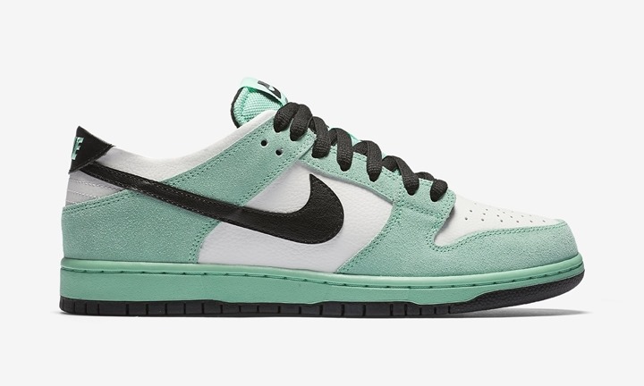 NIKE SB DUNK LOW Sea Crystal シークリスタル