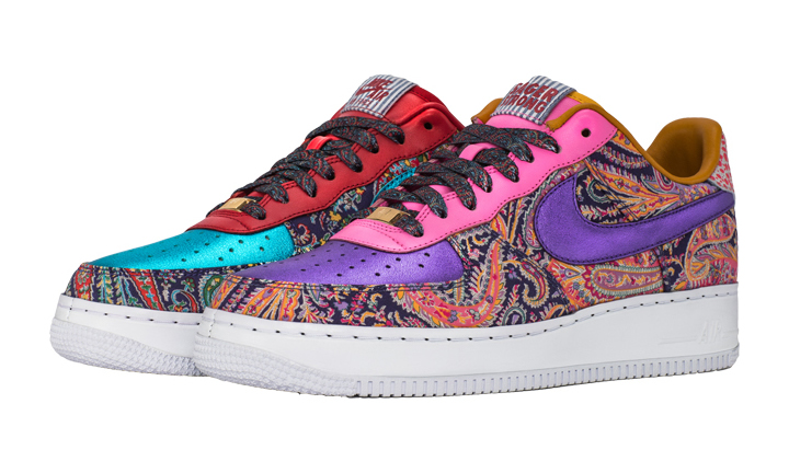 10/25～NIKE iD Sager Strong Custom AIR FORCE 1 LOW (ナイキ エア フォース 1 ロー)