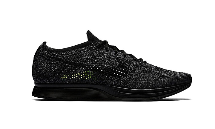 ナイキ フライニット レーサー “トリプル ブラック” (NIKE FLYKNIT RACER “Triple Black”) [526628-009]