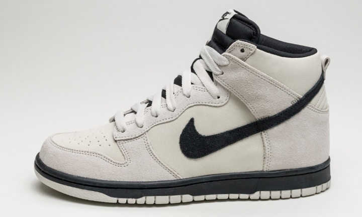 海外展開！NIKE DUNK HIGH “Light Bone/Black” (ナイキ ダンク ハイ “ライト ボーン/ブラック”) [904233-002]