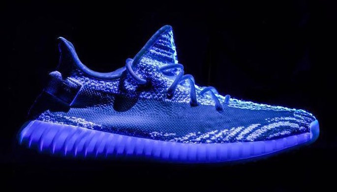 【リーク】アディダス オリジナルス イージー 350 ブースト V2 “グロー イン ザ ダーク” (adidas Originals YEEZY 350 BOOST V2 “Grow in The Dark”)