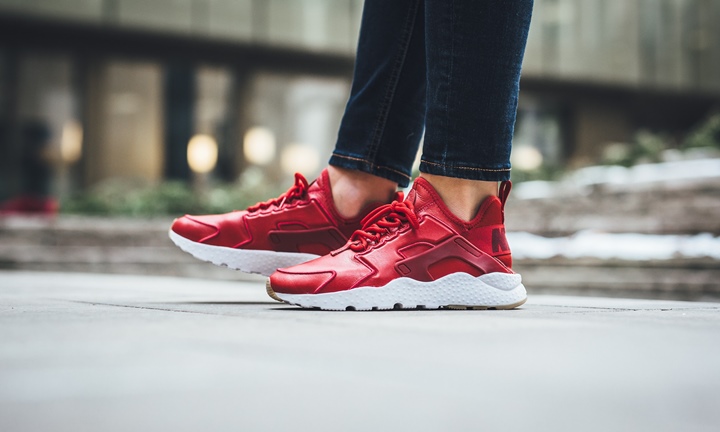 ナイキ ウィメンズ エア ハラチ ウルトラ SI “ジムレッド” (NIKE WMNS AIR HUARACHE ULTRA SI “Gym Red”) [881100-600]