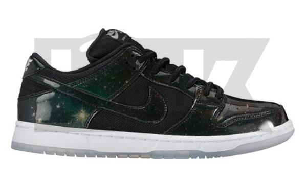 ナイキ SB ダンク ズーム ロー “ギャラクシー” (NIKE SB DUNK LOW TRD QS “Galaxy”) [883232-001]