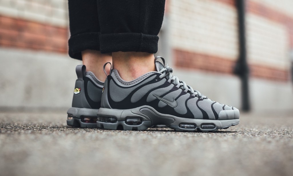 NIKE AIR MAX PLUS TUNED ULTRA 7カラー (ナイキ エア マックス プラス チューンド ウルトラ) [898015-001,100,401][881560-001,100,102,401]