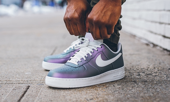 ナイキ エア フォース 1 ロー 07 エレベート “イリディセント – アイス ライラック” (NIKE AIR FORCE 1 LOW 07 LV8 “Iridescent – Iced Lilac”) [823511-500]