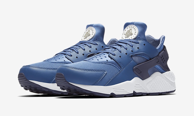 ナイキ エア ハラチ “ブルー ムーン” (NIKE AIR HUARACHE “Blue Moon”) [318429-414]