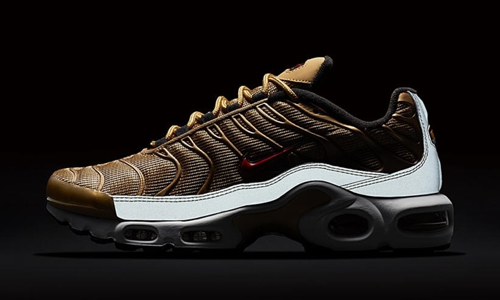 nike air max plus qs gold