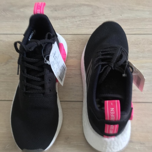 adidas Originals NMD_R2 “Core Black/Pink” (アディダス オリジナルス エヌ エム ディー “コア ブラック/ピンク”) [BY9917]