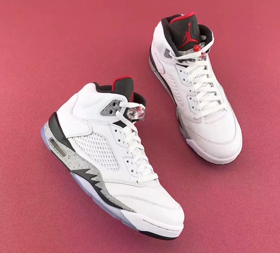 8/5発売予定！ナイキ エア ジョーダン 5 レトロ “ホワイト セメント” (NIKE AIR JORDAN V RETRO “White Cement”) [136027-104