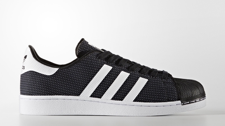 メッシュを装備したadidas Originals SUPERSTAR “Core Black” (アディダス オリジナルス スーパースター “コア ブラック”) [BY8712]