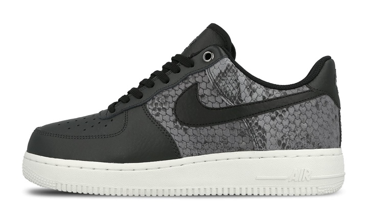 パイソンパターンのナイキ エア フォース 1 ロー 07 エレベート “アンスラサイト/ブラック” (NIKE AIR FORCE 1 LOW 07 LV8 “Anthracite/Black”) [823511-003]