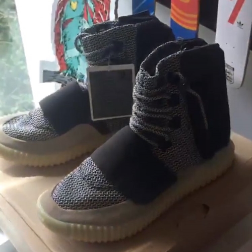 【リーク/サンプル】ニットアッパー？のadidas Originals YEEZY 750 BOOST (アディダス オリジナルス イージー 750 ブースト)