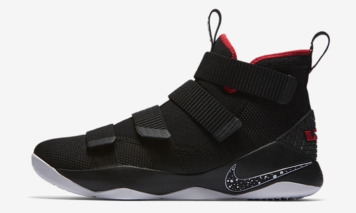 ナイキ ズーム レブロン ソルジャー 11 “ブラック/ユニバーシティ レッド” (NIKE ZOOM LEBRON SOLDIER XI “Black/University Red”) [897644-002]