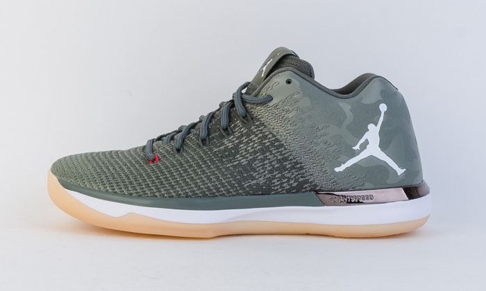 8/18発売予定！ナイキ エア ジョーダン 31 ロー “カモ” (NIKE AIR JORDAN XXX1 LOW “Camo”) [897564-051]