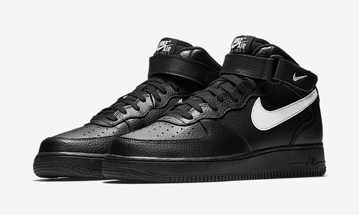 2017年 ホリデーモデル！ナイキ エア フォース 1 ミッド 07 “ブラック/セイル” (NIKE AIR FORCE 1 MID 07 “Black/Sail” 2017 HOLIDAY) [315123-043]