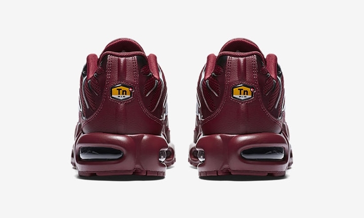 air max plus team red release date