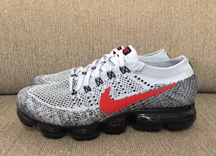 vapormax white and grey