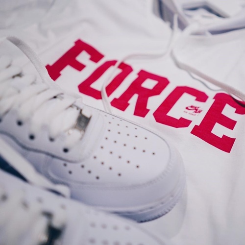 ”Vivid Pink”カラーはmonkey time 限定！NIKE AIR FORCE 1 生誕35周年をセレブレイトしたTEE/HOODIEが11/2リリース (ナイキ エア フォース 1)