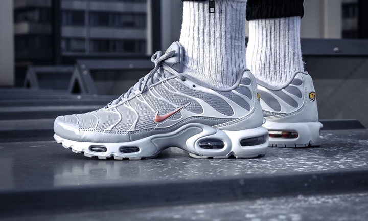 ナイキ エア マックス プラス “ウルフ グレー” (NIKE AIR MAX PLUS “Wolf Grey”) [852630-017]