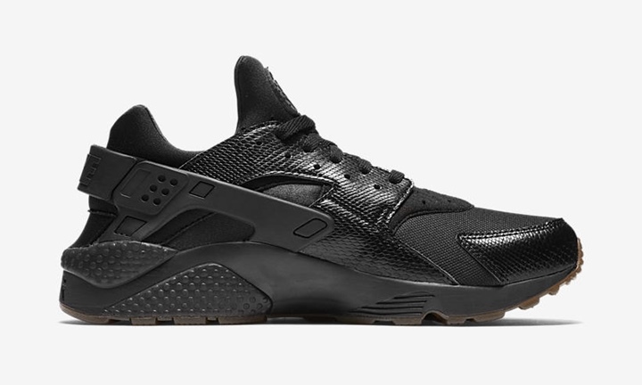 nike air huarache black elemental gold