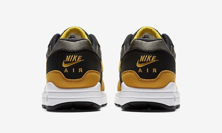 air max 1 black and yellow