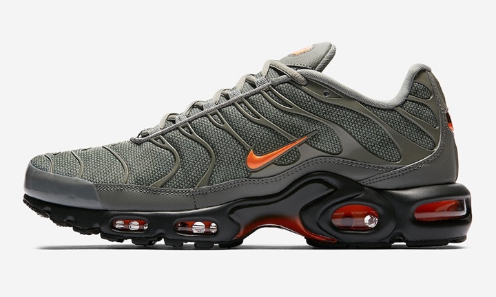 Nike air max plus grey orange shop